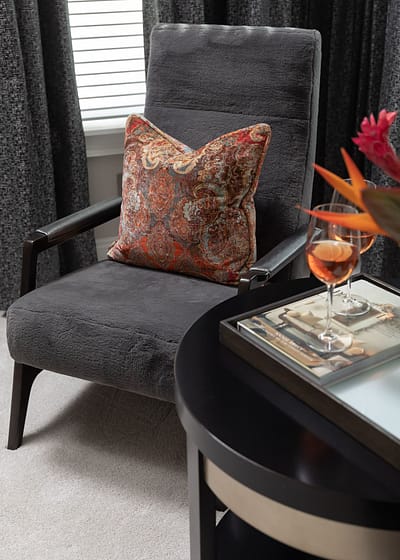 master sitting room