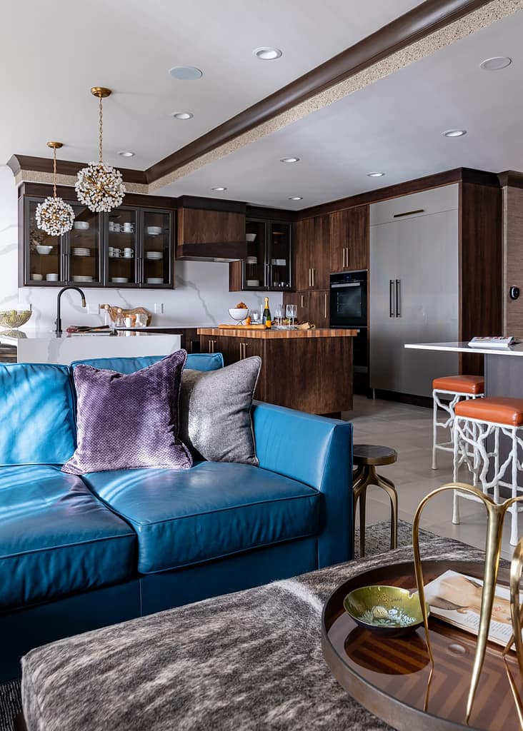 LIVING/GREAT ROOM